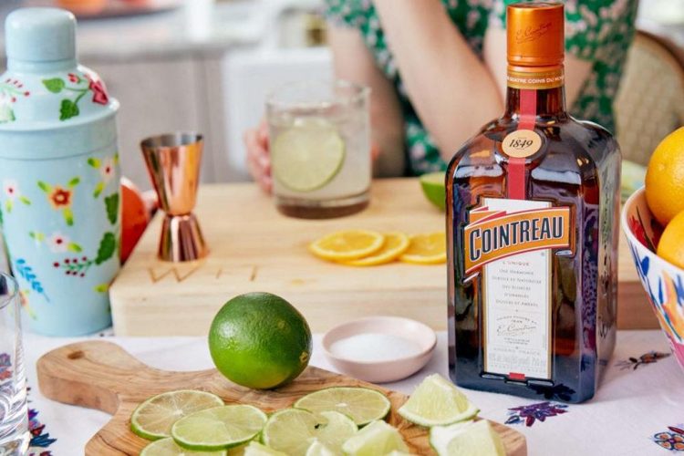 Куантро (Cointreau): з чим і як п'ють апельсиновий лікер, ніж розбавляють, рецепти з Куантро